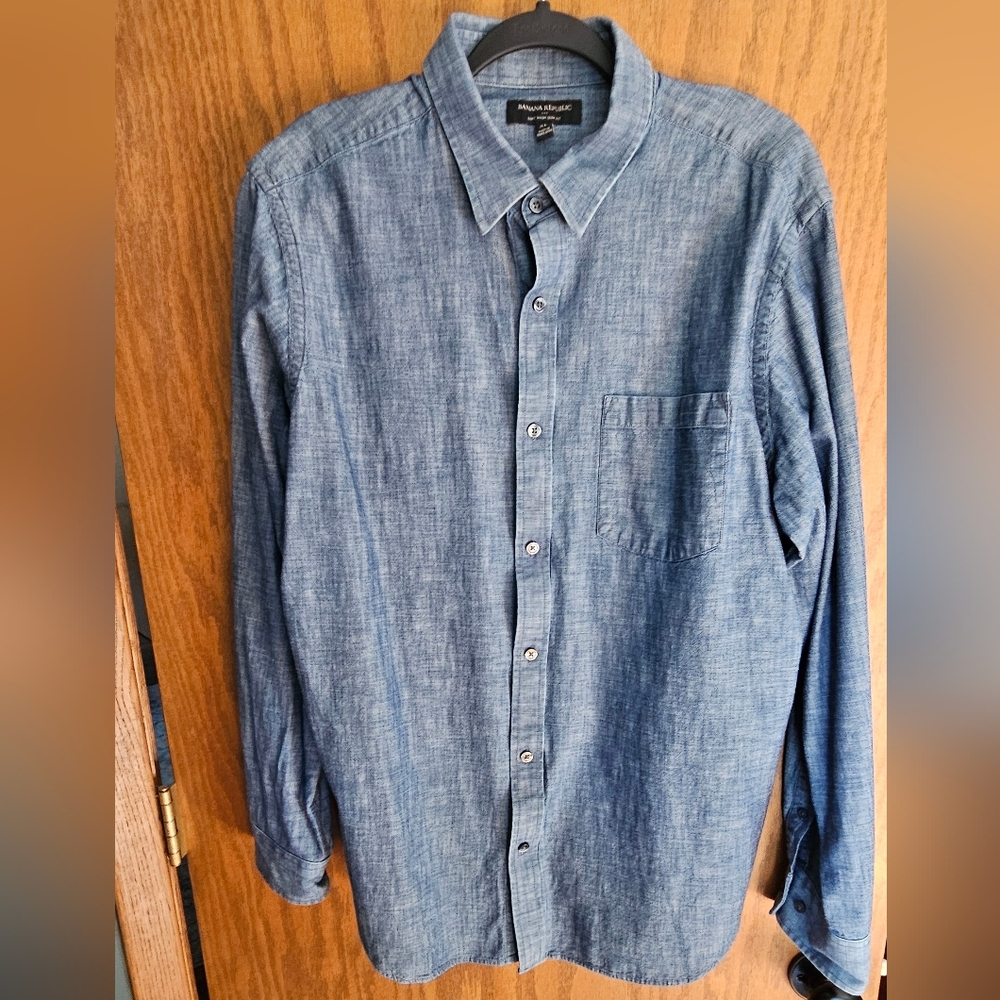 Men''s Banana Republic Casual Blue Button Down Shirt